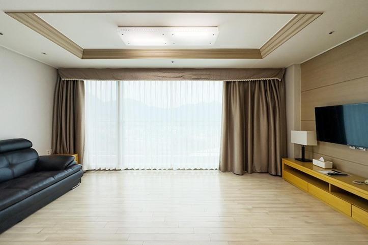 Mohang Haenaru Family Hotel Buan Room photo