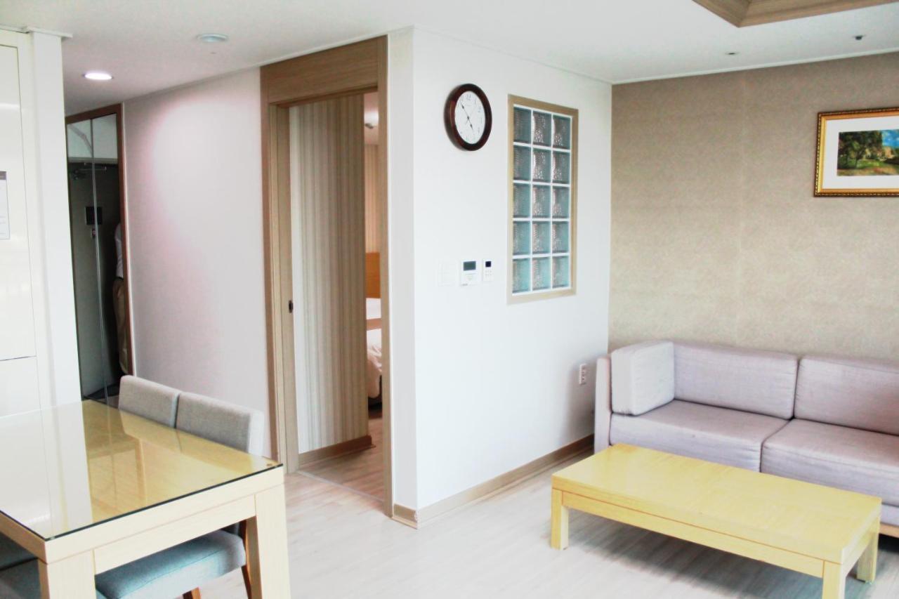 Mohang Haenaru Family Hotel Buan Exterior photo