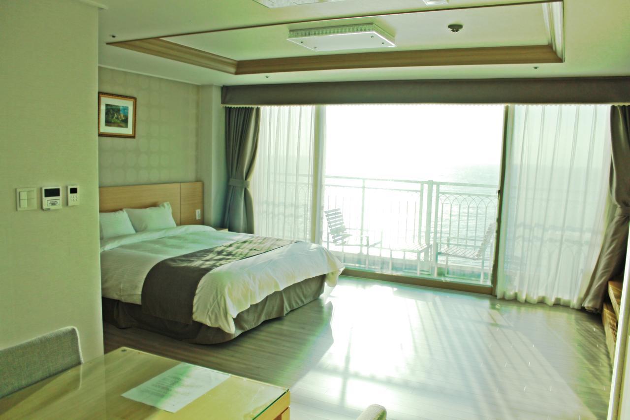 Mohang Haenaru Family Hotel Buan Exterior photo
